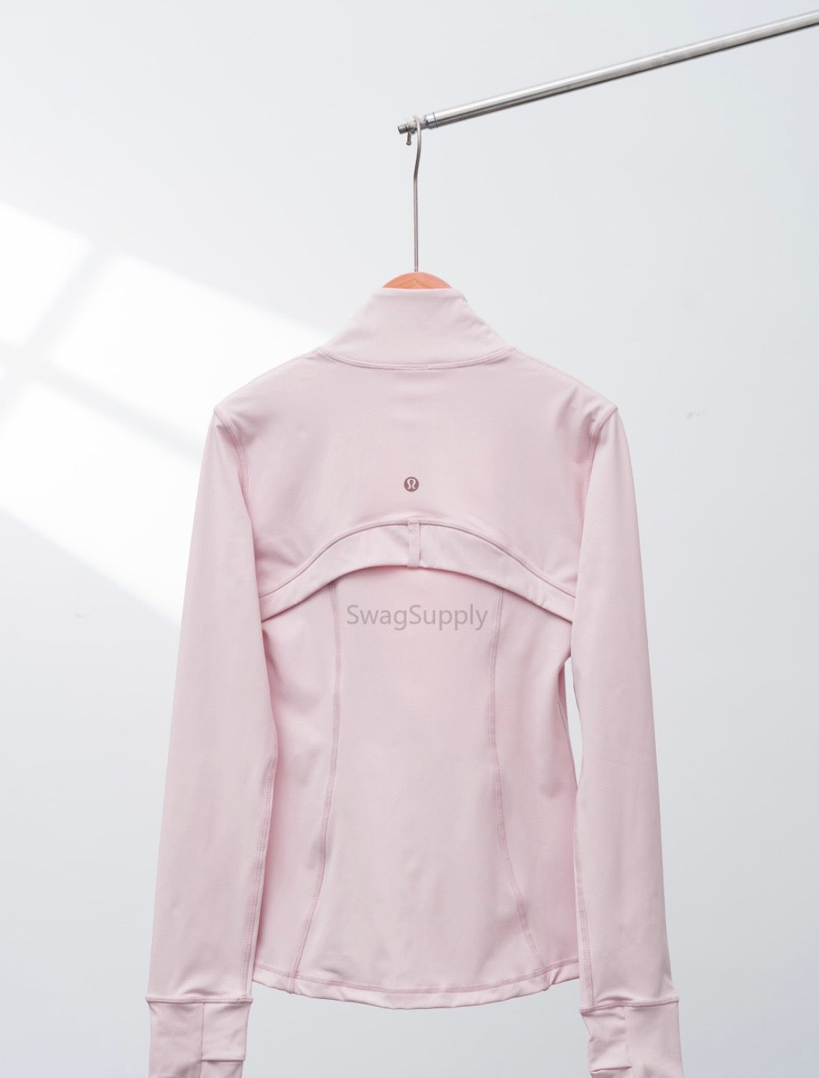 Light pink define Lulu jacket
